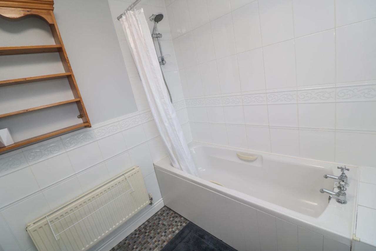12 Kel Avon Villa Truro Exteriör bild
